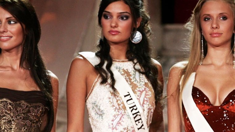 Former Miss Turkey faces prison for insulting country's president